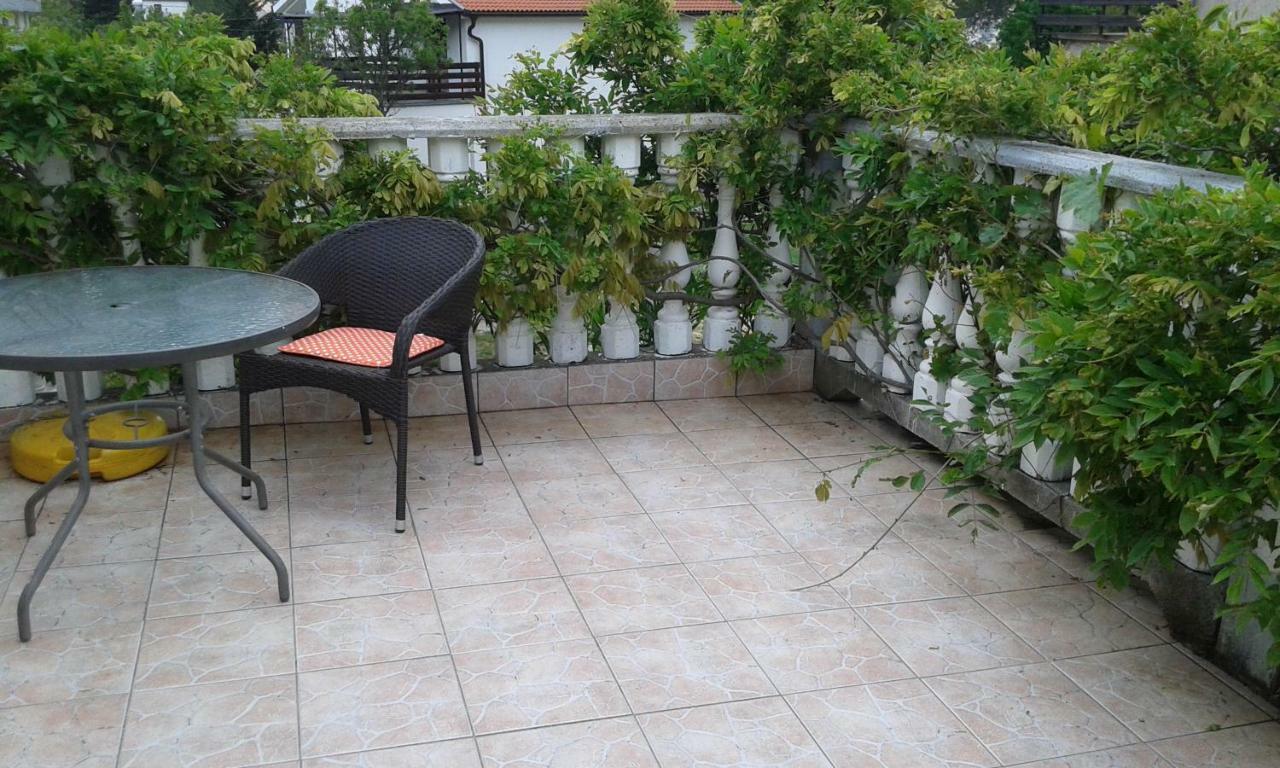 Apartmani Marija Starigrad Paklenica Luaran gambar